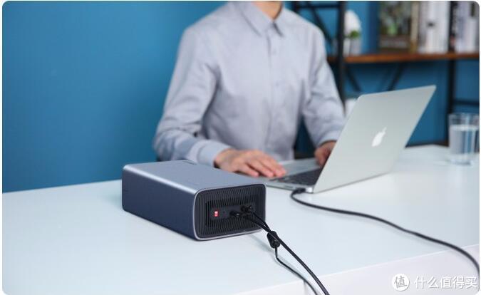 绿联USB-C双盘位磁盘阵列盒试用评测