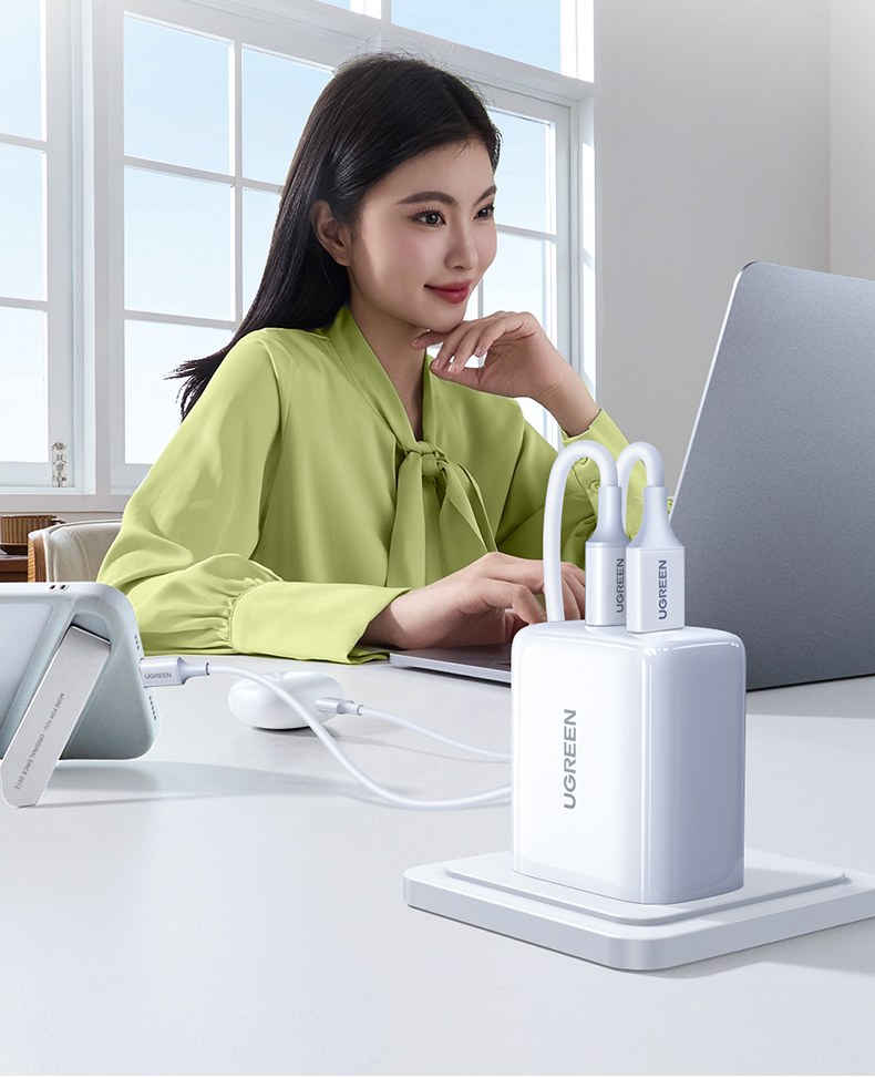 办公场景必备 手机+平板同时快充 提升工作效率