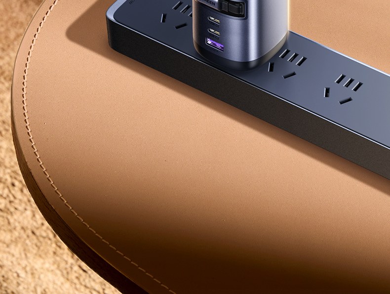 绿联X606多设备充电演示四口同充更省时 绿联X606多设备充电演示四口同充更省时