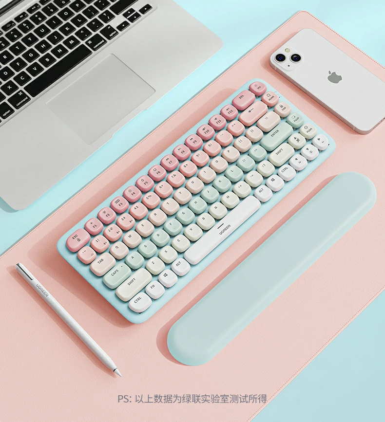 绿联KU101背光开启状态，续航约15小时