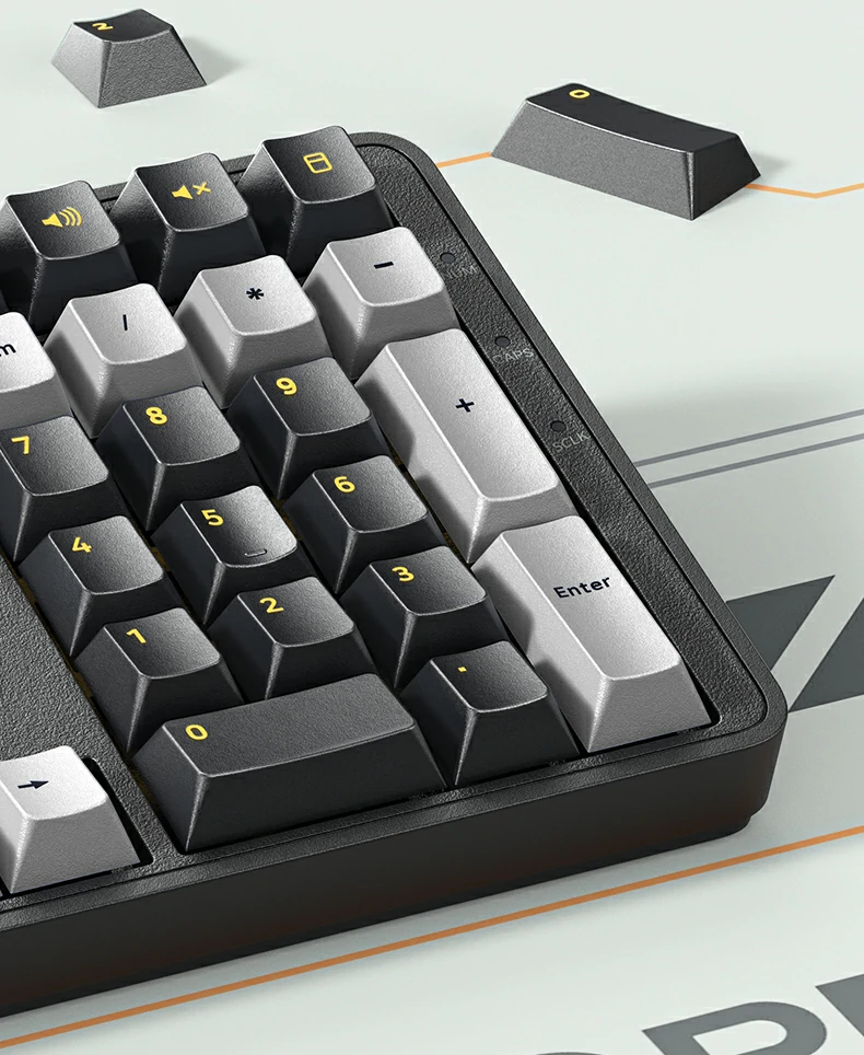 绿联KU103大键卫星轴结构特写，出厂精调确保手感平衡