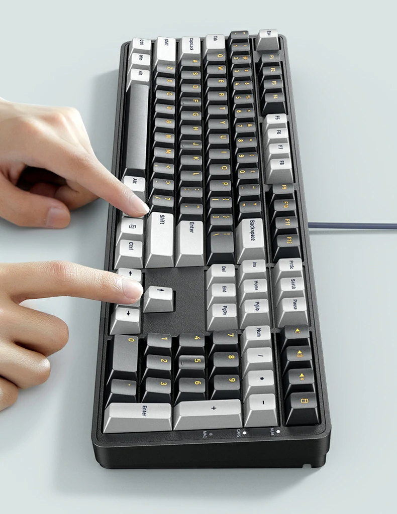 绿联KU103兼容Windows系统实测，即插即用无需驱动