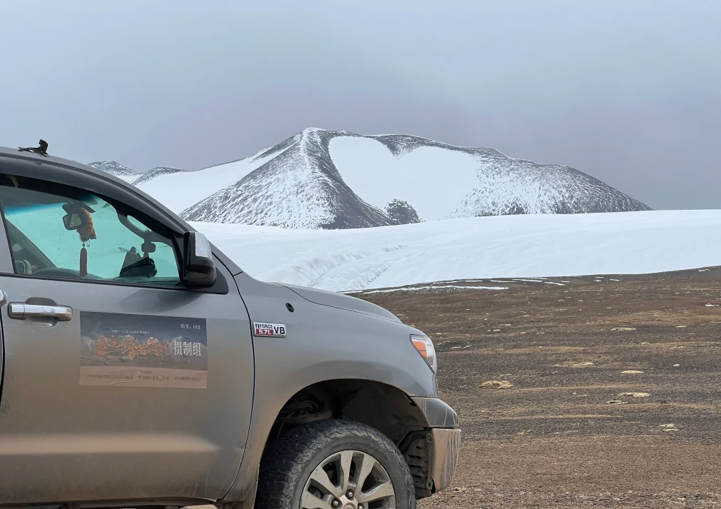 《遥远的普若岗日》幕后故事:绿联NAS如何为5000米高海拔的文化记录筑牢数据防线 《遥远的普若岗日》幕后故事:绿联NAS如何为5000米高海拔的文化记录筑牢数据防线