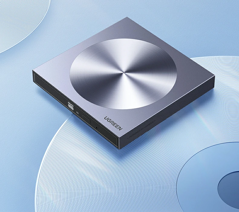 仅336g轻量设计 - 出差旅行无负担 绿联CM337净重336g,手持便携性展示