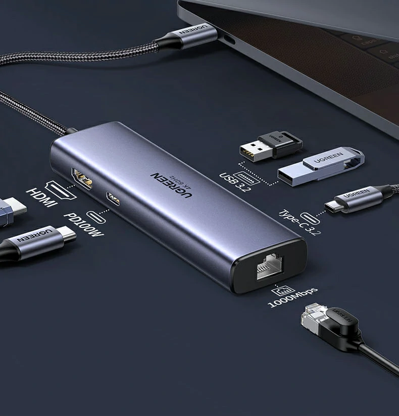 PD3.0 100W快充 - 笔记本边用边充不断电 绿联CM512-45000 PD快充口特写,支持100W MAX边充边用