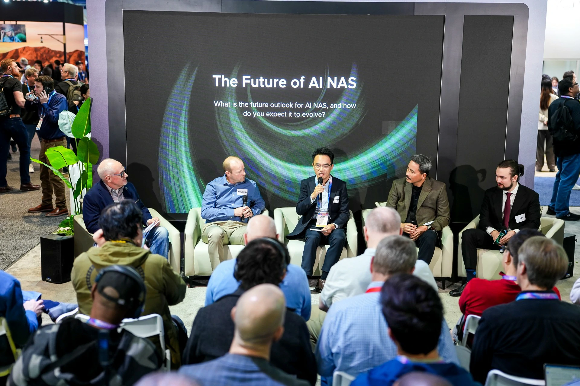 绿联亮相CES 2026,展示智慧生活新布局! 绿联亮相CES 2026,展示智慧生活新布局!