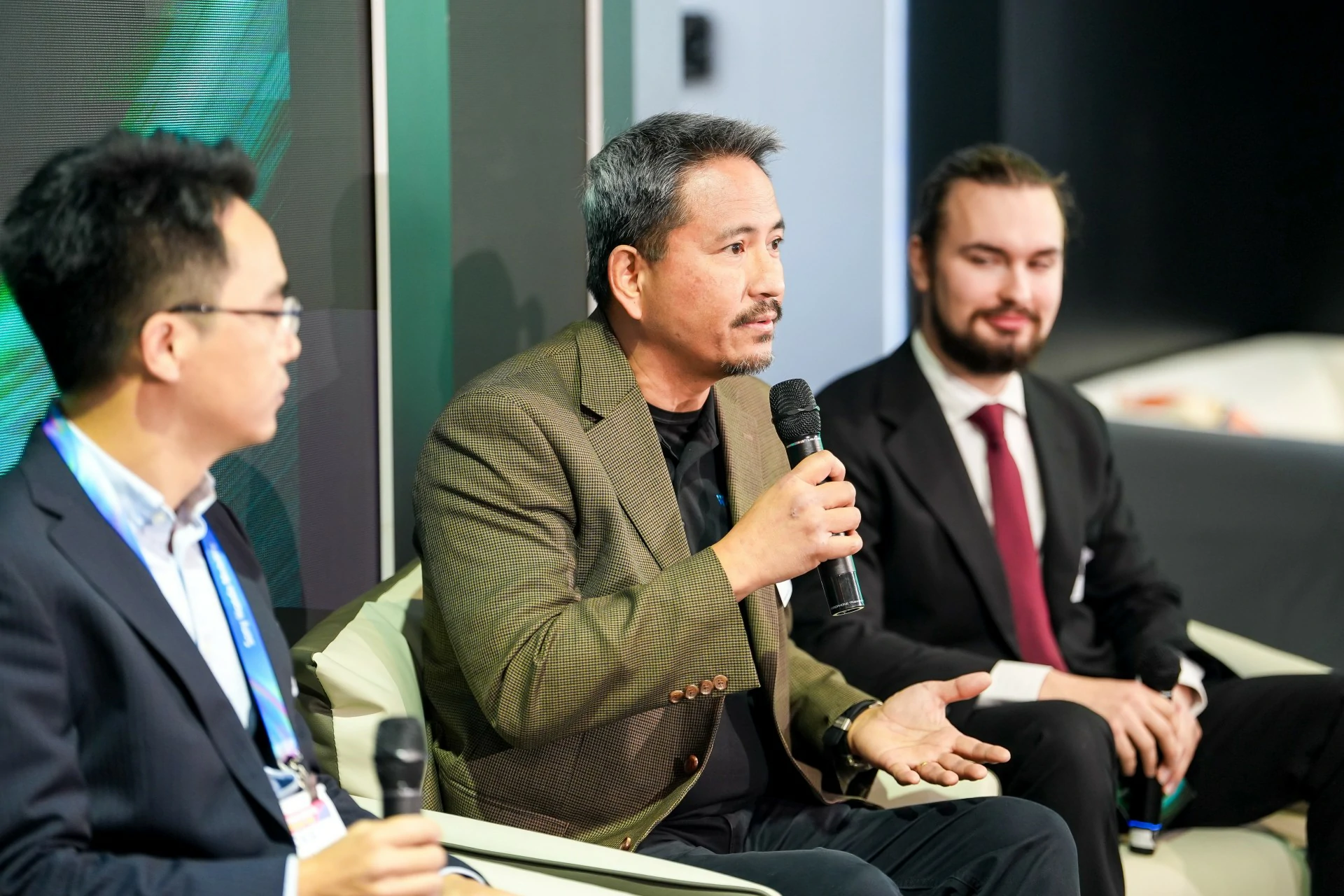 绿联亮相CES 2026,展示智慧生活新布局! 绿联亮相CES 2026,展示智慧生活新布局!