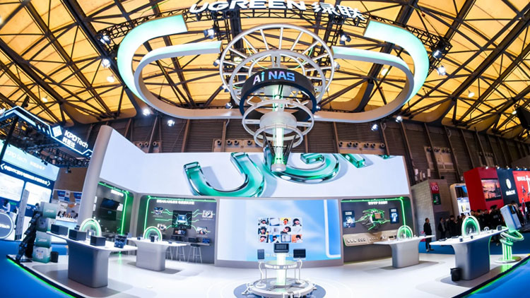 联接AI，智护未来！绿联全场景智能解决方案亮相AWE2026