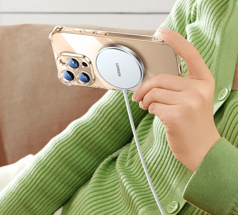 包装内容展示，时尚彩盒含手机壳