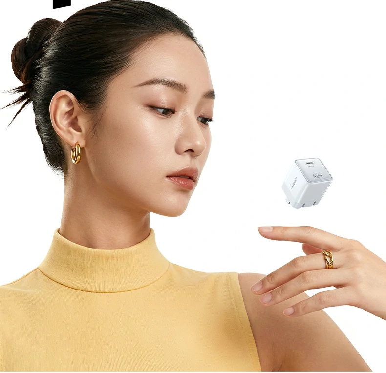 绿联X840 PD3.0快充协议兼容展示