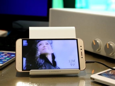 绿联桌面懒人支架测评，手机平板全支持