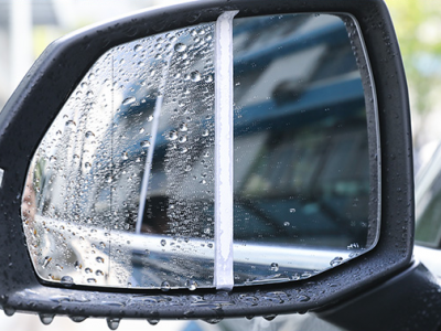 用了这个汽车防雨剂，雨天后视镜再也不沾水